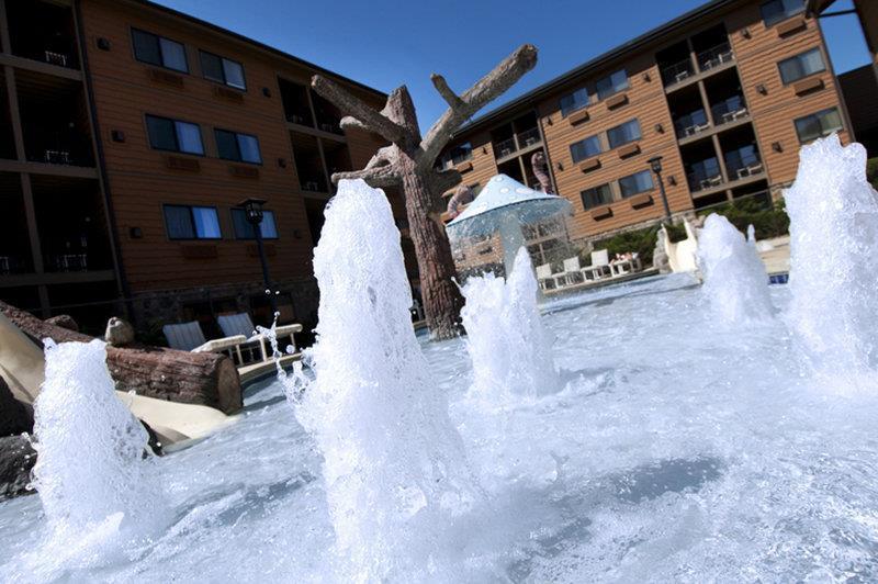 Timber Ridge Lodge And Waterpark Lake Geneva Exterior photo